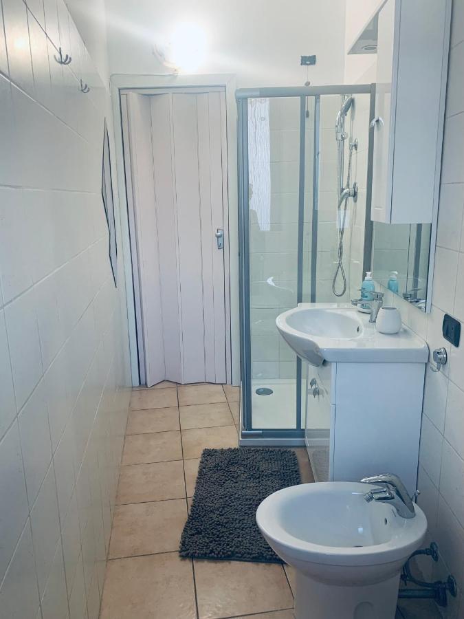 דירות סומה לומברדו Il Cortiletto מראה חיצוני תמונה